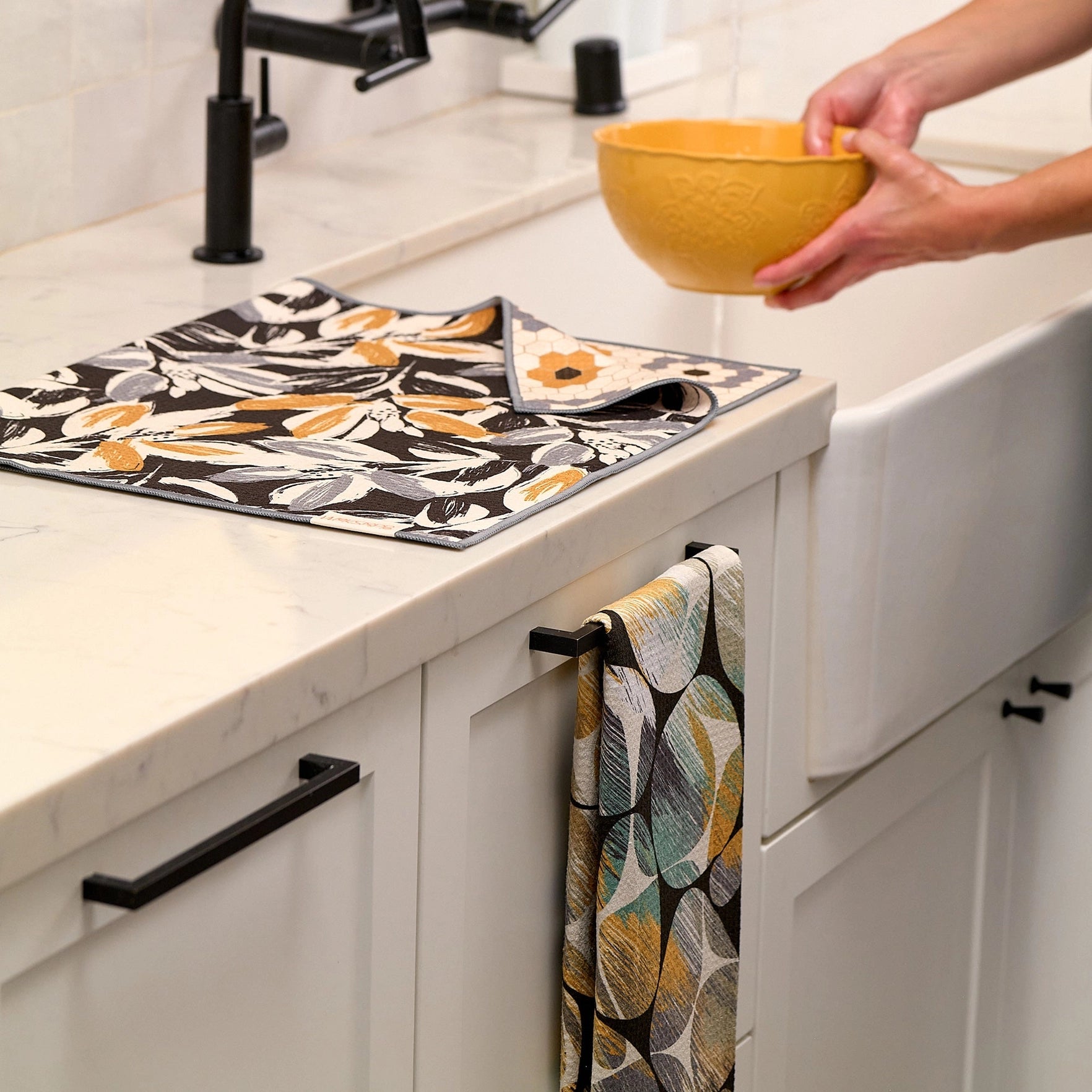 Werkshoppe Leaf Tiles Microfiber Kitchen Dish Towel