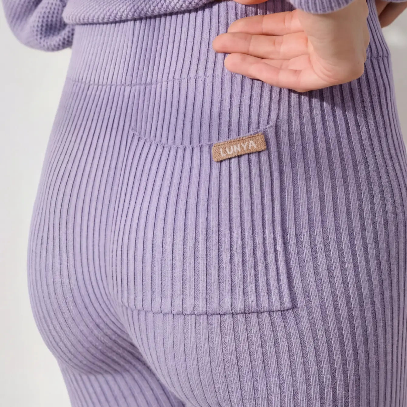 LUNYA Cottonsilk Ribbed Legging